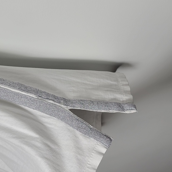 J.CREW White Sleeveless Muscle Tee w/ Silver Glitter Stripes Down Sides Size XXS - Picture 14 of 16